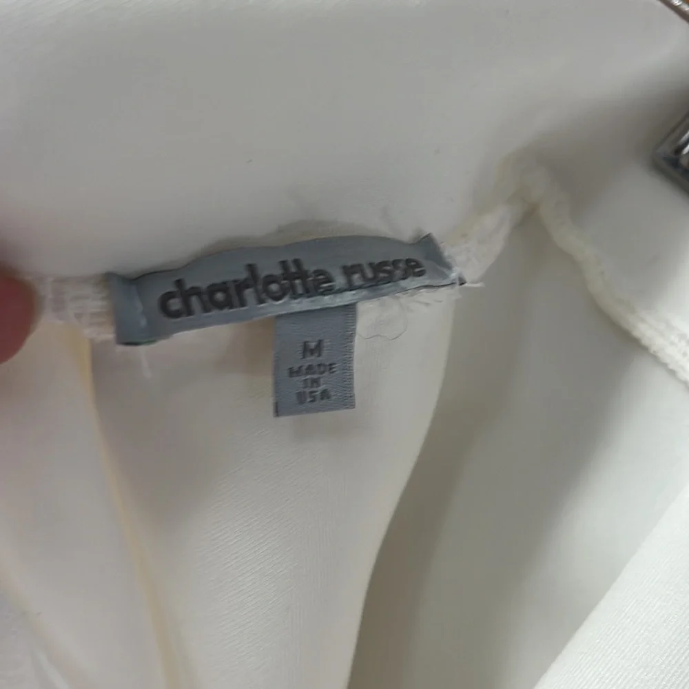 Large pleaded white A-line skirt - Picture 3 of 5